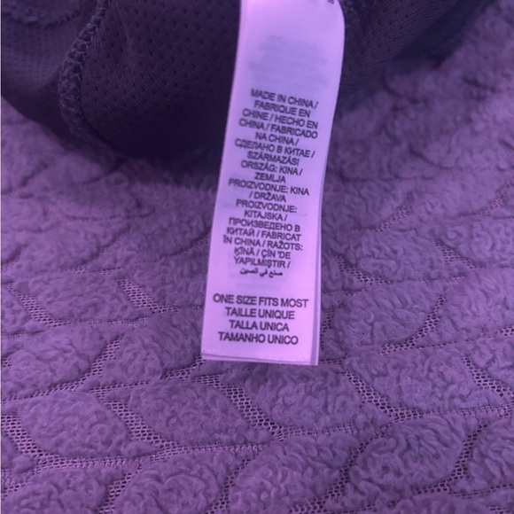 Nike Black Knit Hat Winter Essential - Picture 4 of 4